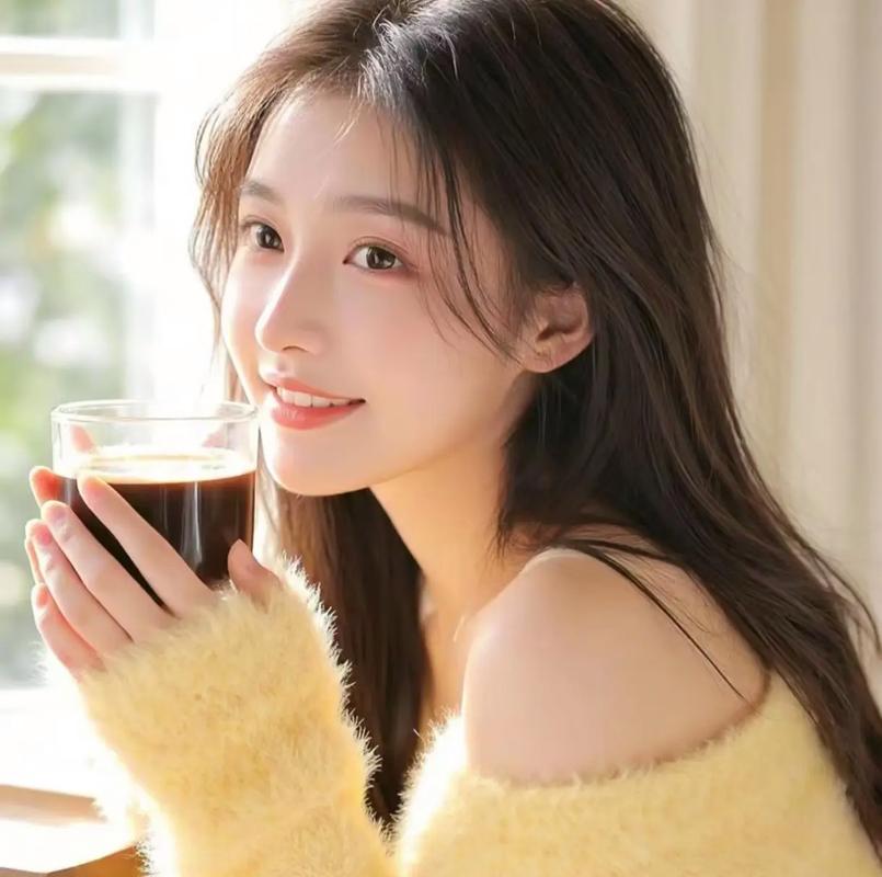 中外“泳士”竞渡长江 激情涌动江城